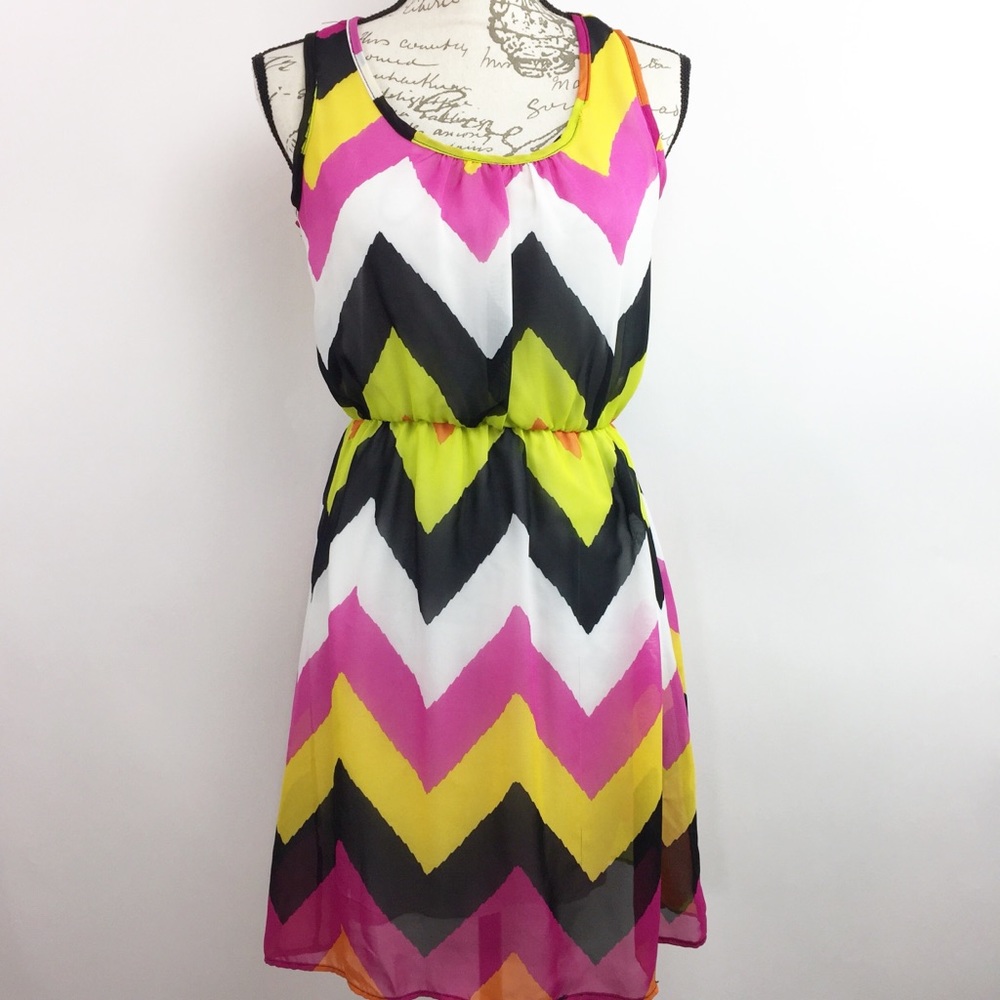 Chevron Dress Pink Black Size Medium
